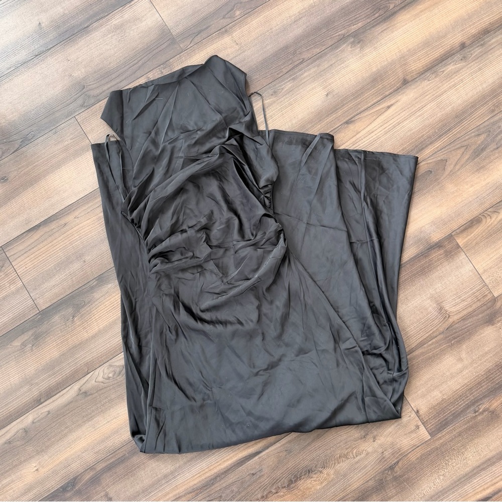 NWT Lulus Effortlessly Sensational Black Satin Backless Maxi Dress - Picture 3 of 4